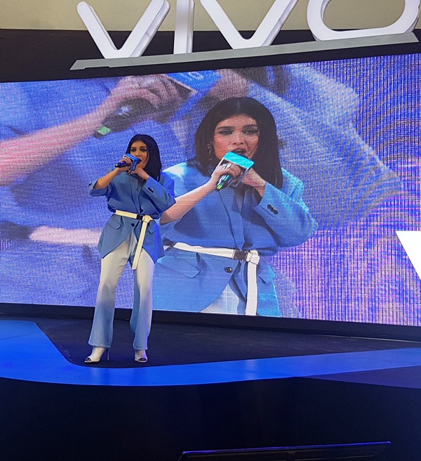 VIVO V9 Mall Tour with KZ Tandingan and TJ Monterde