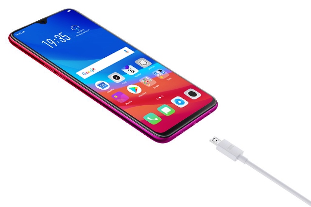 OPPO F9 with VOOC Flash Charge