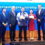 2019 Citi Microentrepreneurship Awards National Winner Eduardo Azores (center) of Koronadal City, South Cotabato